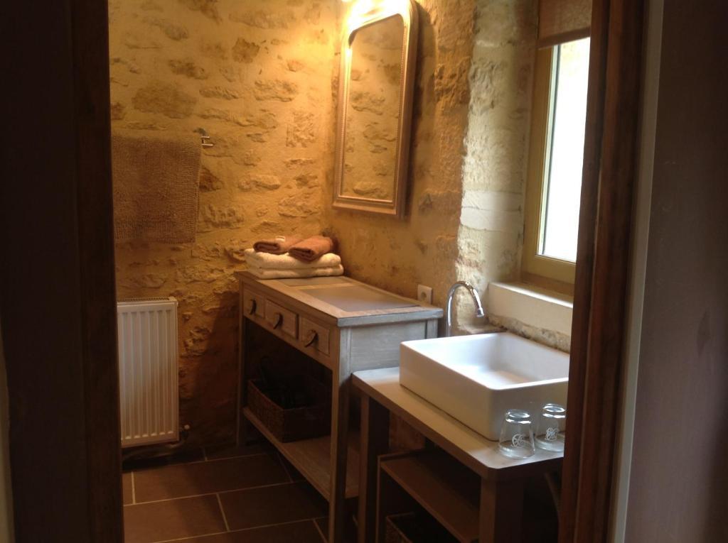 Отель Sarlat Cote Jardin Экстерьер фото