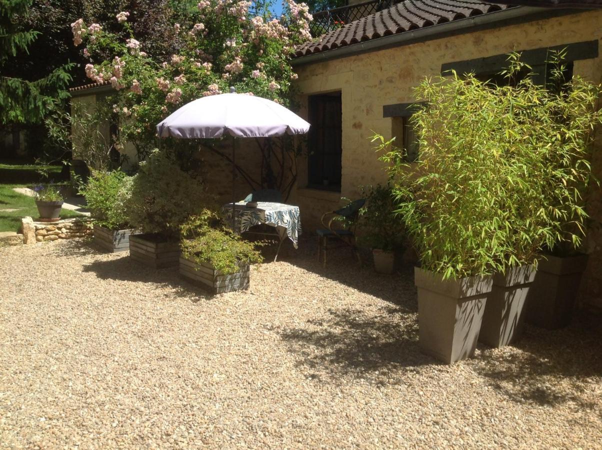 Отель Sarlat Cote Jardin Экстерьер фото